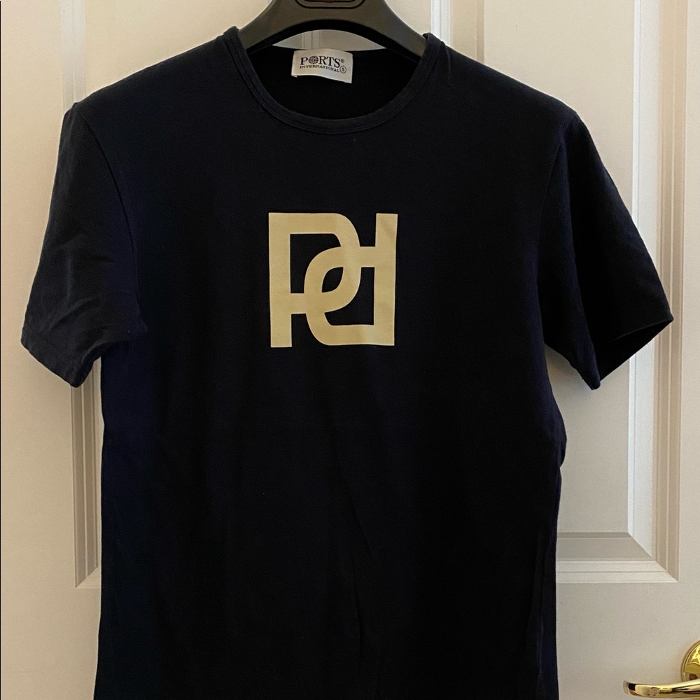 Ports black T-shirt